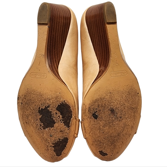 Coach Piper Classic Wedge pumps - Picture 8 of 9